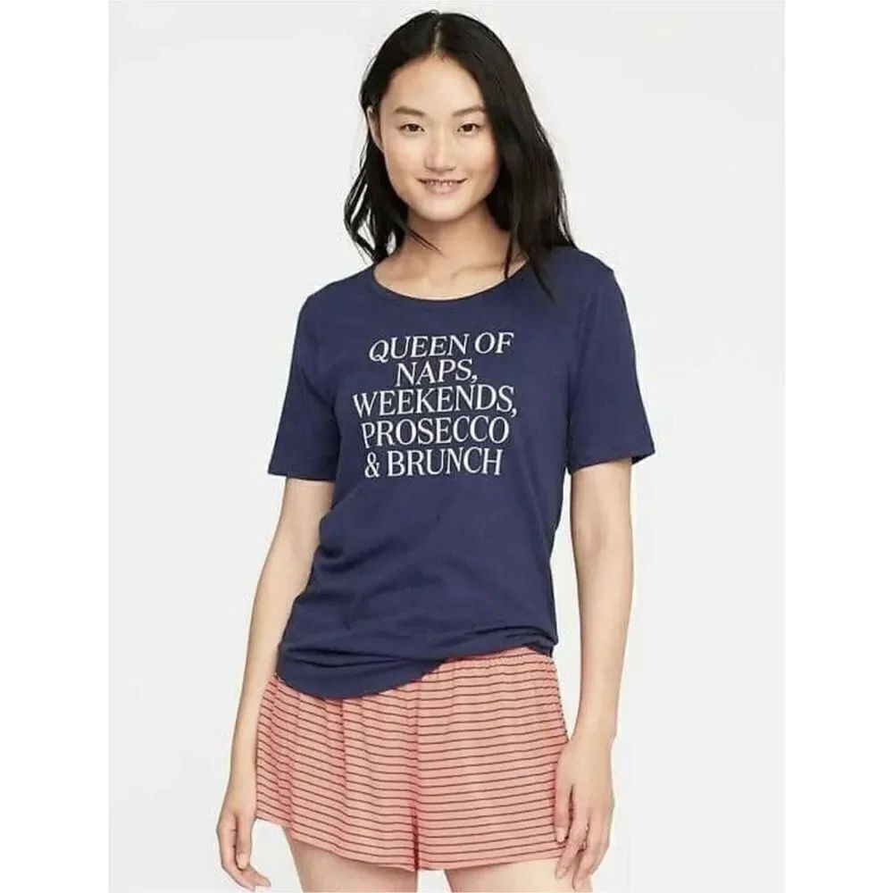 Womens Old Navy Queen of All Graphic Tee Shirt - Sz M